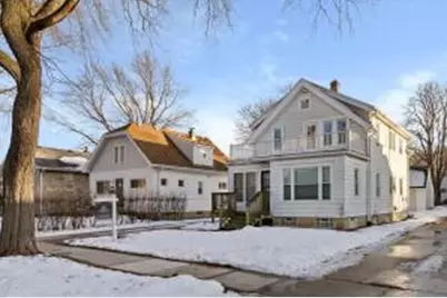 911 W Eula Ct #913, Glendale, WI 53209 - Photo 1