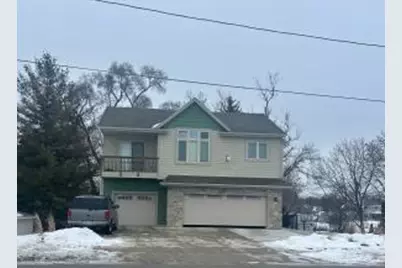 460/460A  Cottonwood Ave, Hartland, WI 53029 - Photo 1
