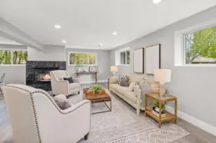 250 W Suburban Ct, Fox Point, WI 53217 - Photo 17