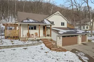 134 Mc Intosh Rd, La Crescent, MN 55947 - Photo 1