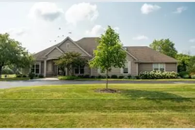 5419 W Bayberry Pkwy, Mequon, WI 53092 - Photo 1