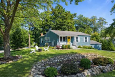 426  Sylvan Dr, Fontana, WI 53125 - Photo 1