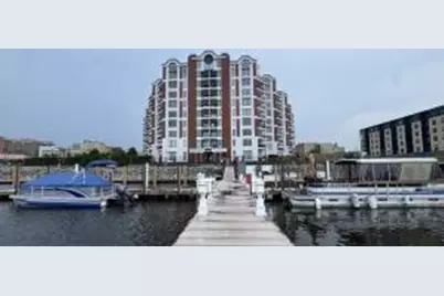 333  Lake Ave, Racine, WI 53403 - Photo 1