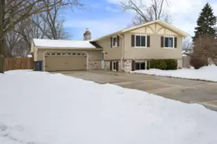 1307 Scott Dr, Racine, WI 53406 - Photo 1