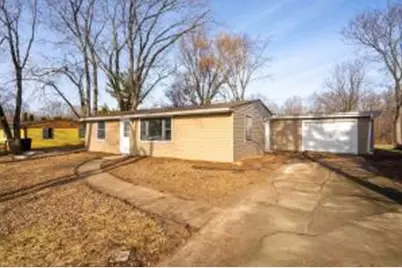 10314  Root River Dr, Racine, WI 53108 - Photo 1