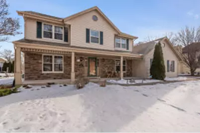 N53W15161  Glenmeadow Ct, Menomonee Falls, WI 53051 - Photo 1