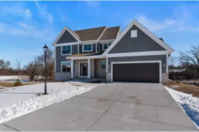 W192N5472  Red Crown Ln, Menomonee Falls, WI 53051 - Photo 1
