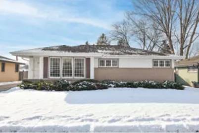 2431 E Dale Ave, Cudahy, WI 53110 - Photo 1