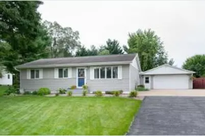 W8321  Homestead Pl, Onalaska, WI 54650 - Photo 1