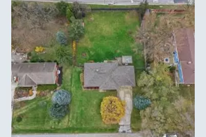 15620 W Saint Francis Dr, New Berlin, WI 53151 - Photo 1