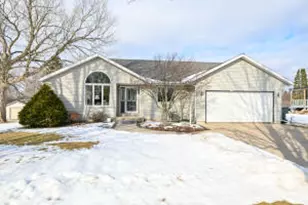 361 S Buckingham Blvd, Whitewater, WI 53190 - Photo 1