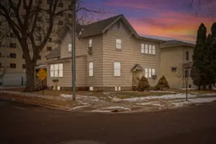 328 8th St, La Crosse, WI 54601 - Photo 1