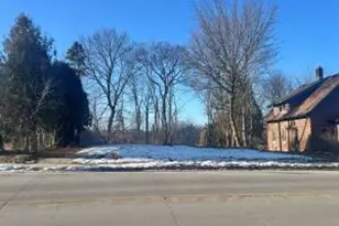 344 Pine St, Sheboygan Falls, WI 53085 - Photo 1