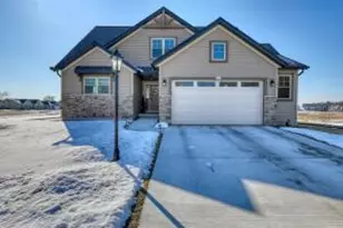 1721 Arthur's Pass, Oconomowoc, WI 53066 - Photo 1