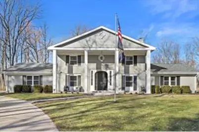 712 W Shady Ln, Mequon, WI 53097 - Photo 1