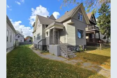 1929 N 18th St, Milwaukee, WI 53205 - Photo 1