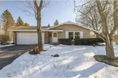 S58W25347  Crest Dr, Waukesha, WI 53189 - Photo 1