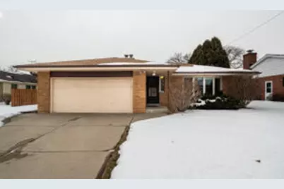 5869 S Trinthammer Ave, Cudahy, WI 53110 - Photo 1