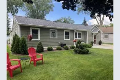 W379S4982 W Pretty Lake Rd, Ottawa, WI 53118 - Photo 1