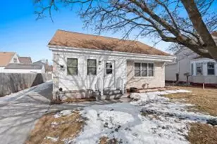 2310 14th St, Two Rivers, WI 54241 - Photo 1