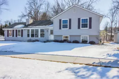 2087  Lake View Dr, Hartford, WI 53027 - Photo 1