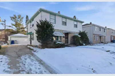 6215 W Keefe Avenue Pkwy, Milwaukee, WI 53216 - Photo 1