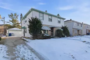 6215 W Keefe Ave Pkwy, Milwaukee, WI 53216 - Photo 1