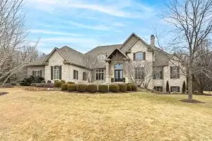 12939 N Cobblestone Ct, Mequon, WI 53097 - Photo 1