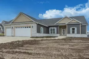 W198N4901 Hickory St, Menomonee Falls, WI 53051 - Photo 1