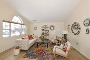 9128 W Elm Ct, Franklin, WI 53132 - Photo 1