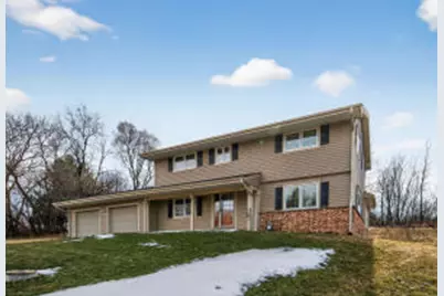 308  Prairie View Dr, North Prairie, WI 53153 - Photo 1