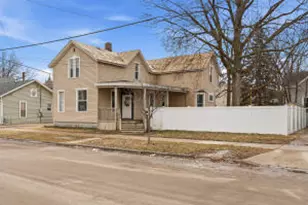 708 Ferry St, La Crosse, WI 54601 - Photo 1