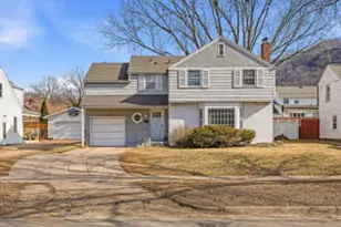 404 Losey Blvd, La Crosse, WI 54601 - Photo 1