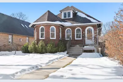 4639 N Larkin St, Whitefish Bay, WI 53211 - Photo 1