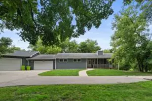 32 S Walworth Ave, Williams Bay, WI 53191 - Photo 1