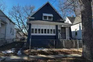5525 N 36th St, Milwaukee, WI 53209 - Photo 1