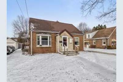 1128 N 17th St, Manitowoc, WI 54220 - Photo 1