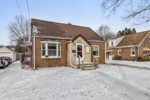 1128 N 17th St, Manitowoc, WI 54220 - Photo 1