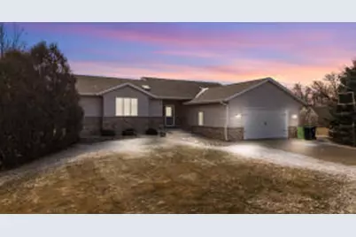449  Gavin Pkwy, Kewaskum, WI 53040 - Photo 1