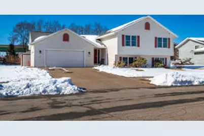 1004  Remington Dr, Holmen, WI 54636 - Photo 1