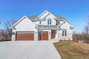 11386 W Tess Crk St, Franklin, WI 53132 - Photo 1