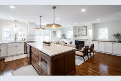 6053 N Shoreland Ave, Whitefish Bay, WI 53217 - Photo 1