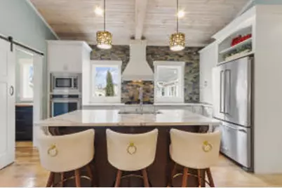 529  Warren St, Lake Geneva, WI 53147 - Photo 1