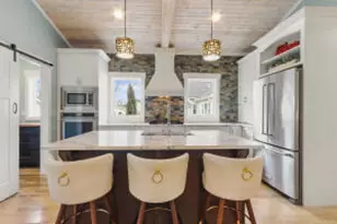 529 Warren St, Lake Geneva, WI 53147 - Photo 1