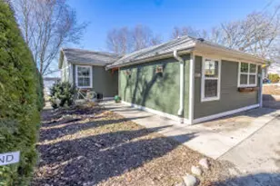 N6911 Lafayette Ln, Sugar Creek, WI 53121 - Photo 1