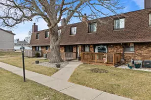 620 Bowers Blvd, Delavan, WI 53115 - Photo 1