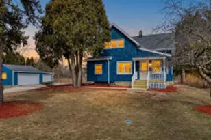 1436 W Fiesta Ln, Mequon, WI 53092 - Photo 1