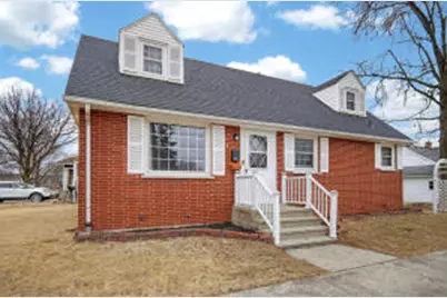 1724  39th St, Kenosha, WI 53140 - Photo 1