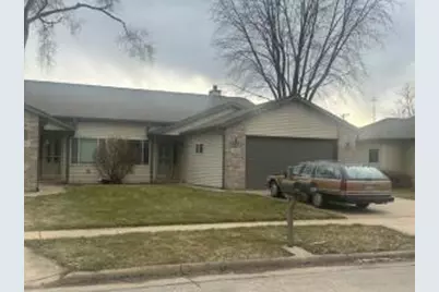 606 W Madison St, Jefferson, WI 53549 - Photo 1