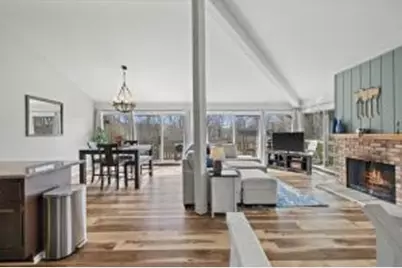 521  Bristol Oak Ct, Fontana, WI 53125 - Photo 1